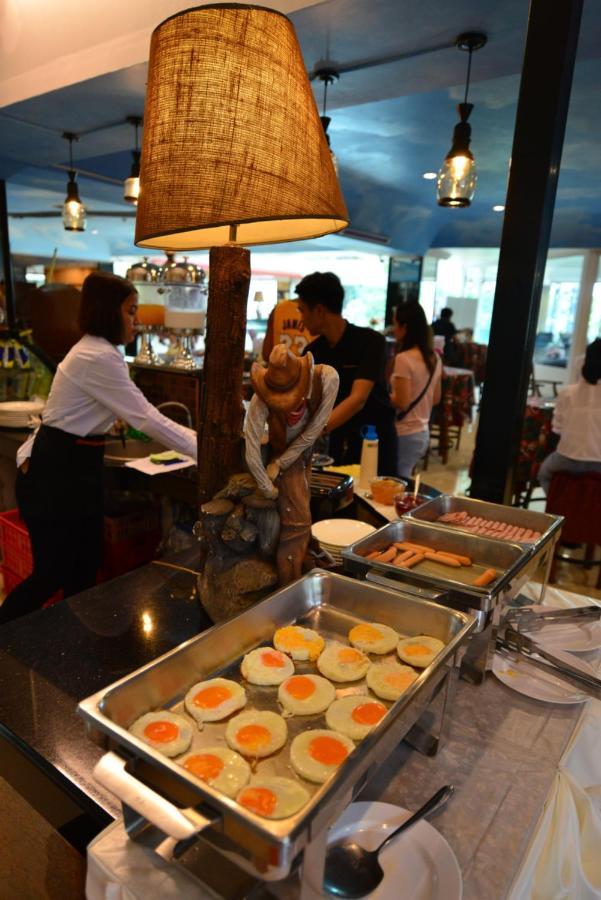 Thongsomboon Club Hotel Pak Chong Exteriér fotografie