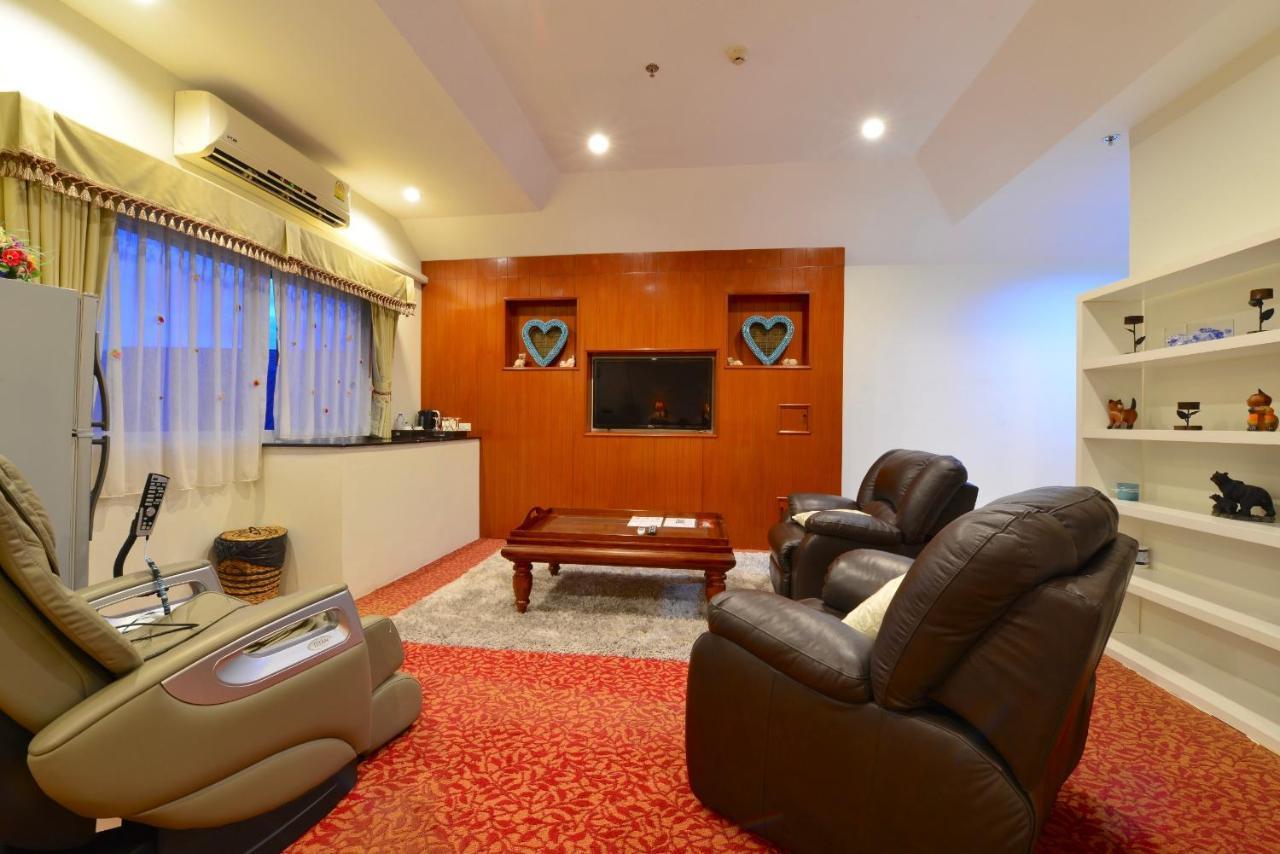 Thongsomboon Club Hotel Pak Chong Exteriér fotografie