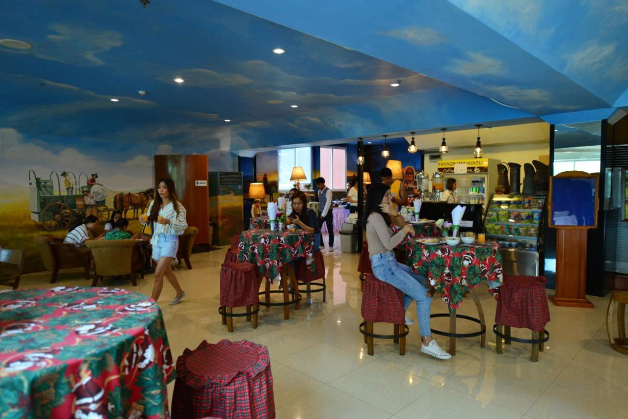 Thongsomboon Club Hotel Pak Chong Exteriér fotografie
