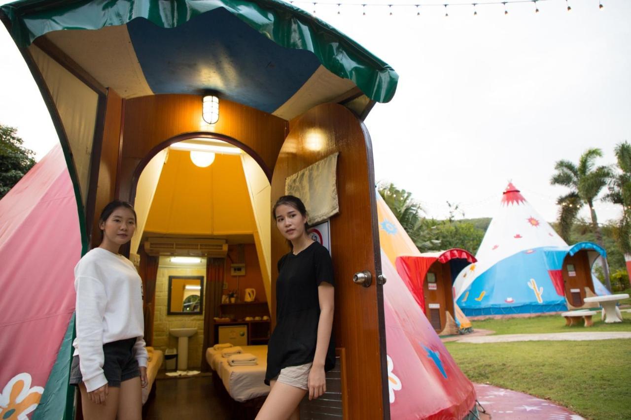 Thongsomboon Club Hotel Pak Chong Exteriér fotografie