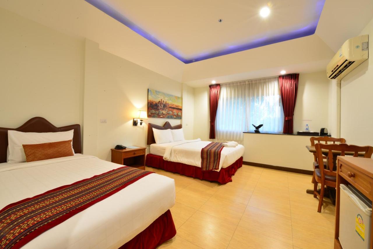 Thongsomboon Club Hotel Pak Chong Exteriér fotografie
